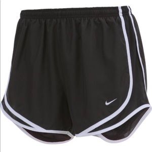Nike Women's Dry Tempo Shorts